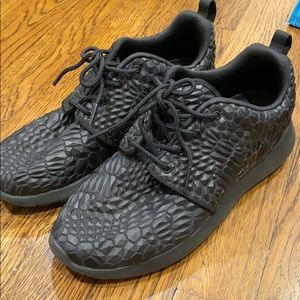 Nike Roshe Special Edition